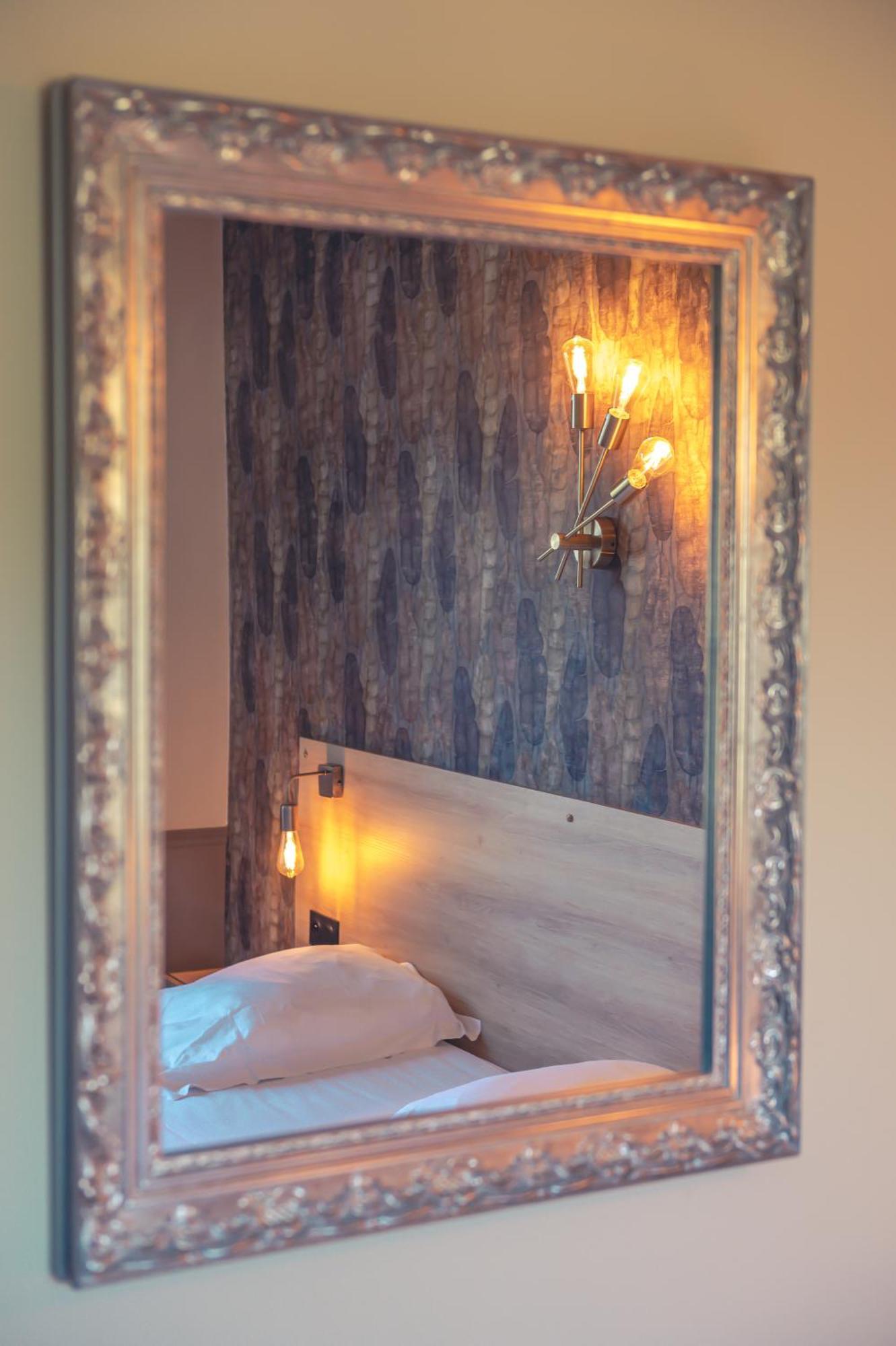 Logis Hotel Restaurant Le Plantevin Propiac Dış mekan fotoğraf