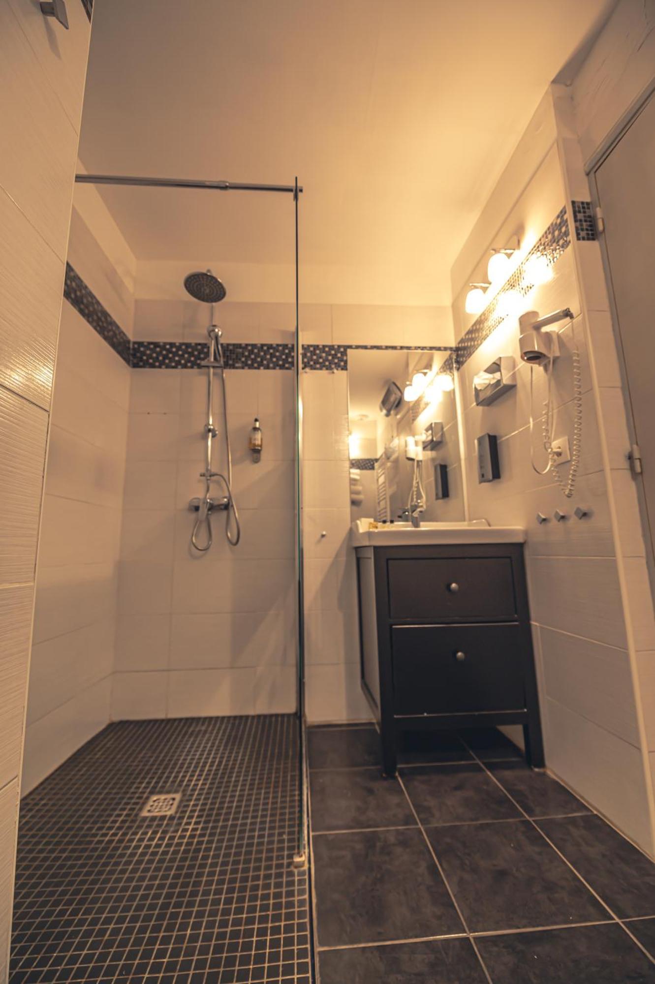 Logis Hotel Restaurant Le Plantevin Propiac Dış mekan fotoğraf