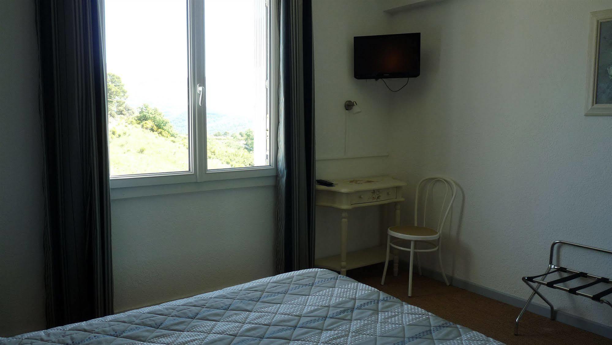 Logis Hotel Restaurant Le Plantevin Propiac Dış mekan fotoğraf